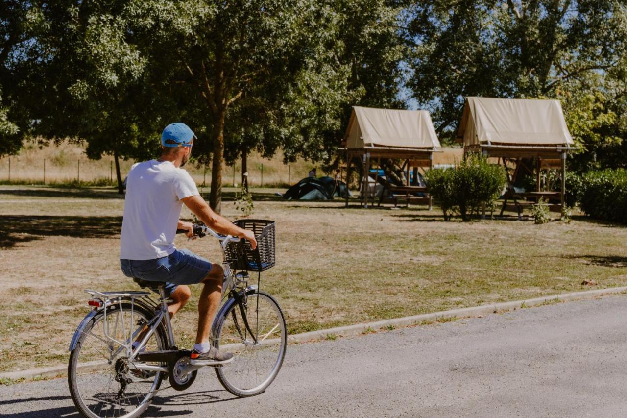 Camping Onlycamp Tours Val De Loire Saint-Avertin Eksteriør bilde