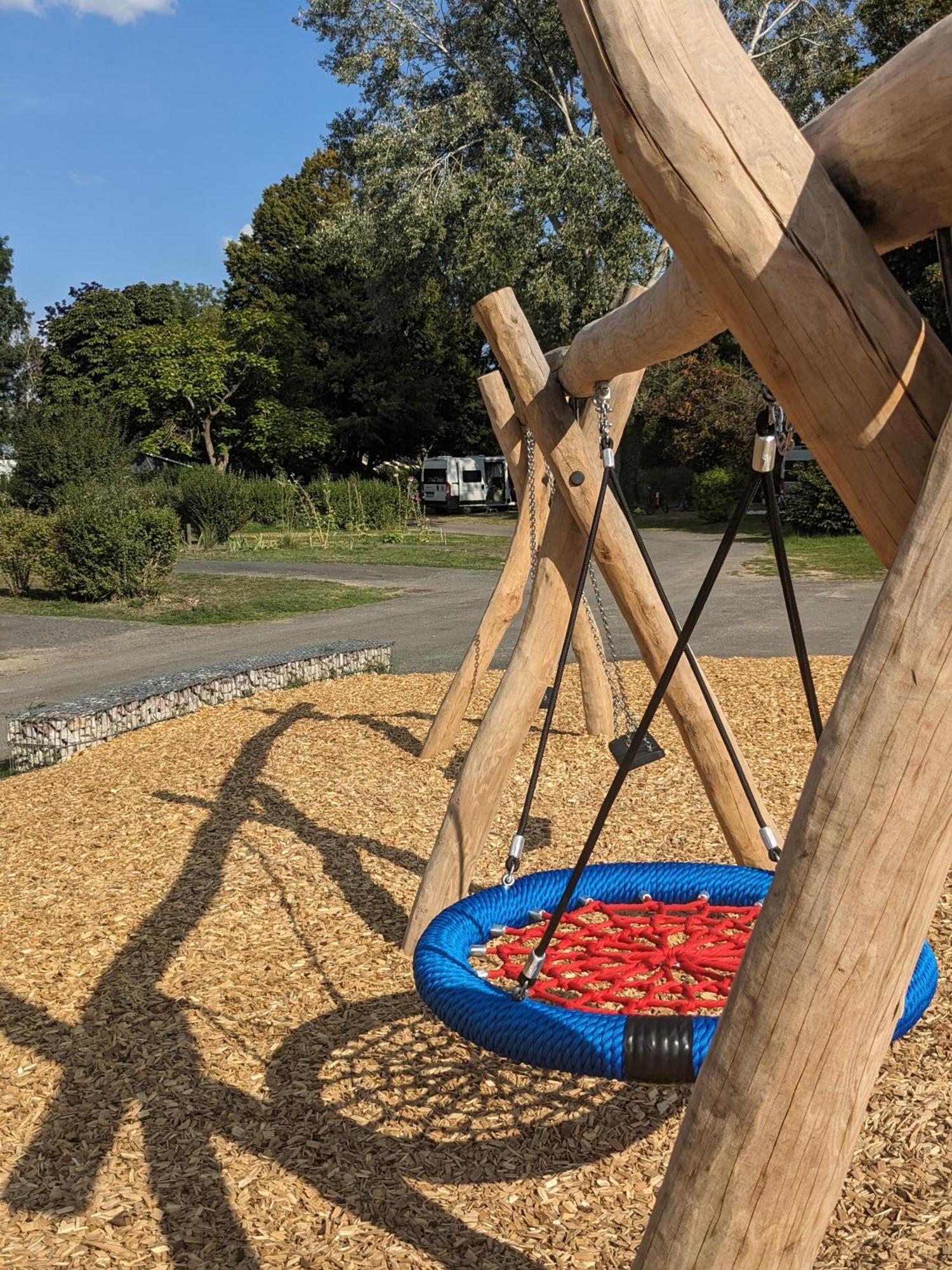Camping Onlycamp Tours Val De Loire Saint-Avertin Eksteriør bilde
